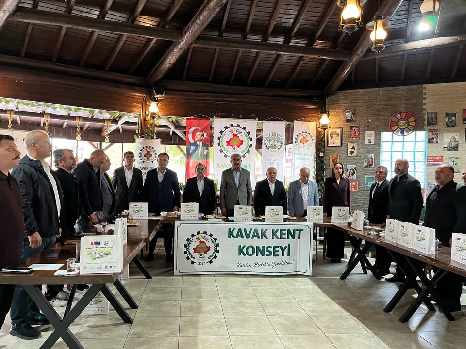 Kavak Kent Konseyi’nde Yeni Dönem<br />
<br />
ort...