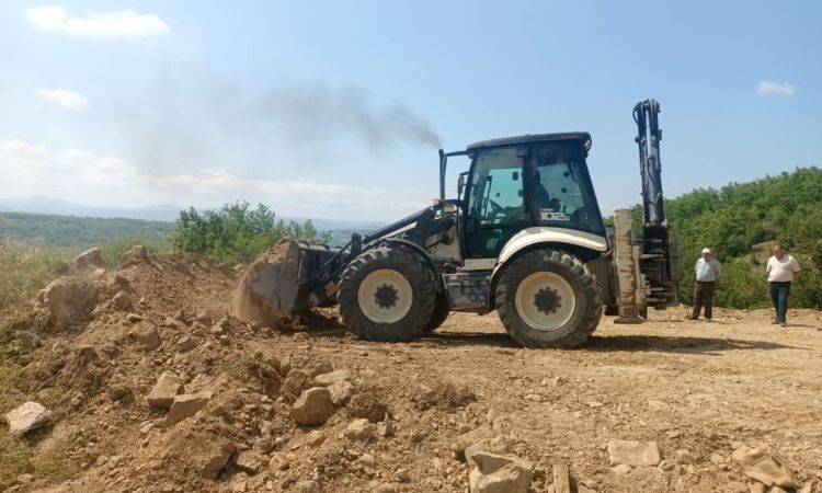 İlçemizin Dört Bir Yanında Yürüttüğümüz Altyapı Ve...
