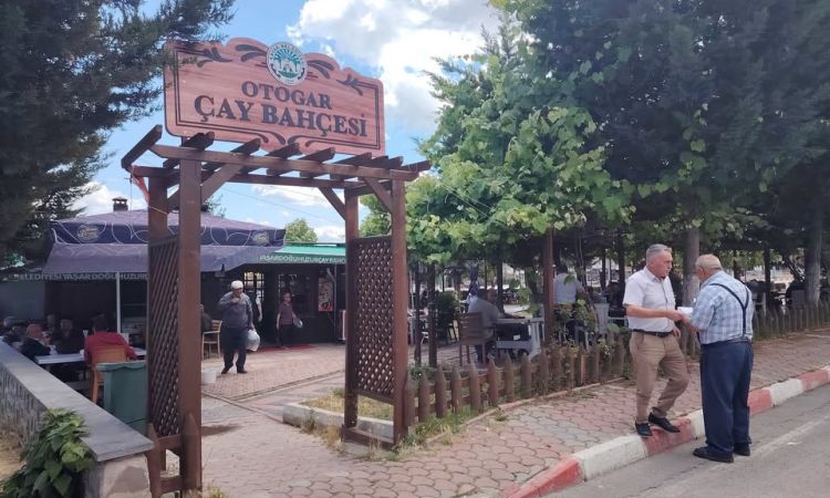 Her Zaman Olduğu Gibi Bu Hafta Da Otogar Çay Bahçe...