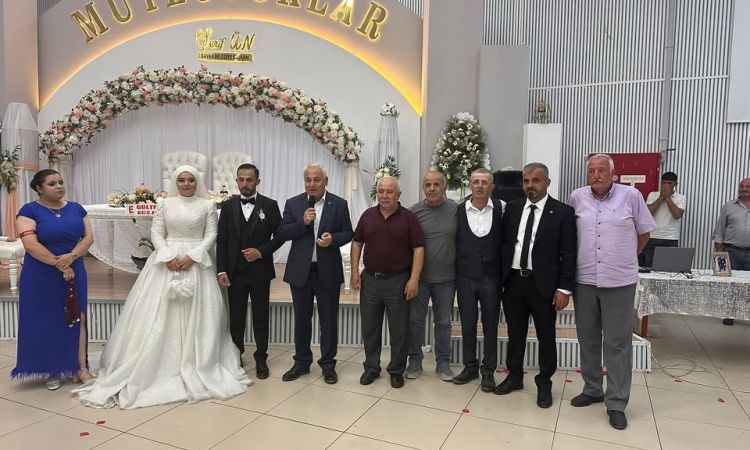 Seda & Hıdır Yavrularımızın Düğün Merasimine Başka...