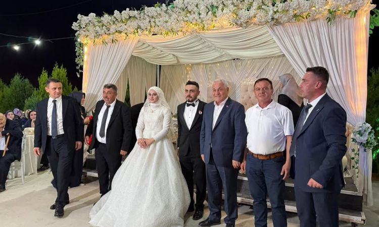 Dilşad & Talha Evlatlarımızın Düğün Merasimine Kat...