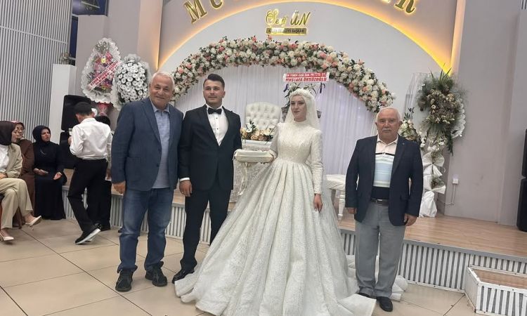 Özge & Muhammet Çiftimizin Düğün Merasimine Başkan...
