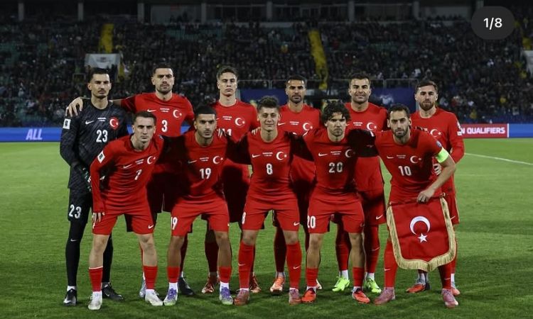🇹🇷 Milli Takımımızı Bulgaristan Galibiyeti Için Gö...