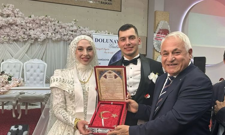 Kıymetli Yavrularımız Nihal Ve Hüseyin’in Düğün Me...