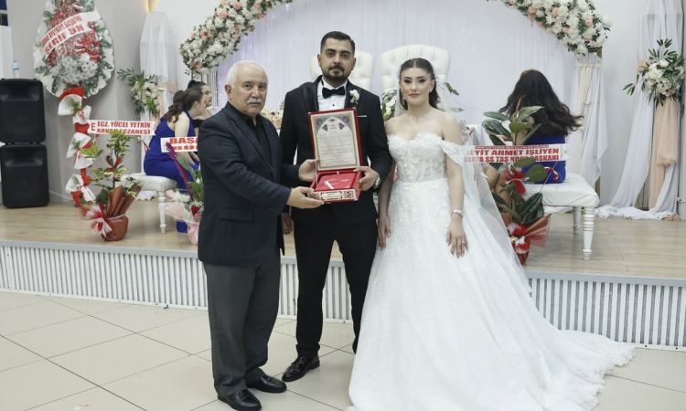 Başkan Yardımcımız Sayın Remzi Töre, Eda Ve Abdull...