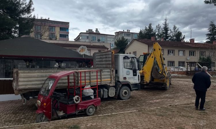 Astronot Hüseyin Özdemir Parkımızda Ve Pazar Yerim...