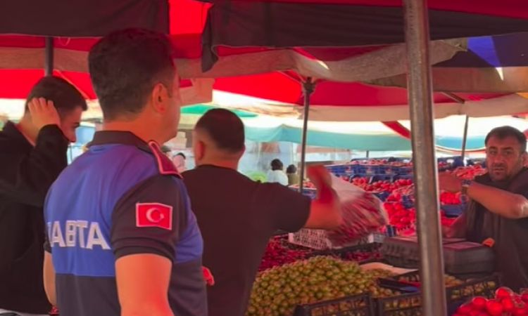 Zabıta Ekiplerimiz Pazar Denetimlerini Aralıksız S...