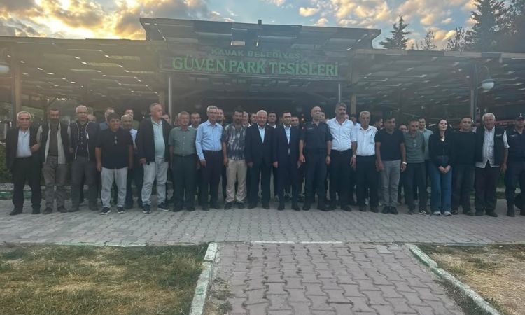 Muhtarlar Derneği Başkanı Sn. Alper Demiroğlu Ve D...