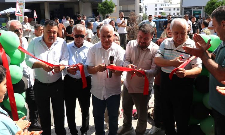 İlçemizde Hizmete Giren Erhan Usta Çiğ Köfte Işlet...