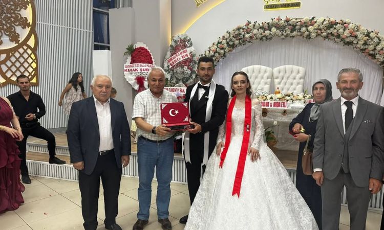 Arzu Ve Fikret Can Çiftimizin Hayatlarını Birleşti...