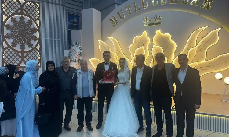 Selcan Ve Nurettin Çiftinin Bu Özel Ve Mutlu Günle...