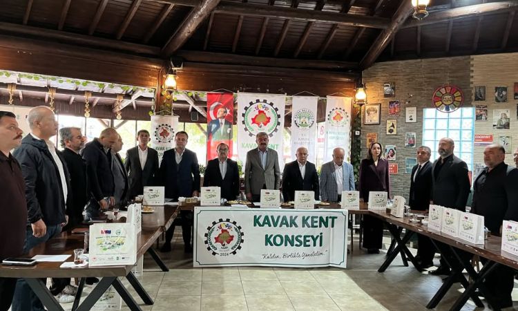 Kavak Kent Konseyi’nde Yeni Dönem<br />
<br />
ort...