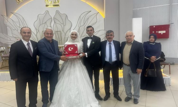 Seda Ve Miraç Çiftimizin Bu Özel Gününde Yanlarınd...