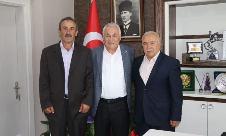 Büyükçukur Mahalle Muhtarımız Sayın Faruk Algür'e ...
