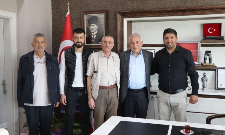 Üçhanlar Mahallesi Muhtarımız Sayın Ersan İşgür'e ...