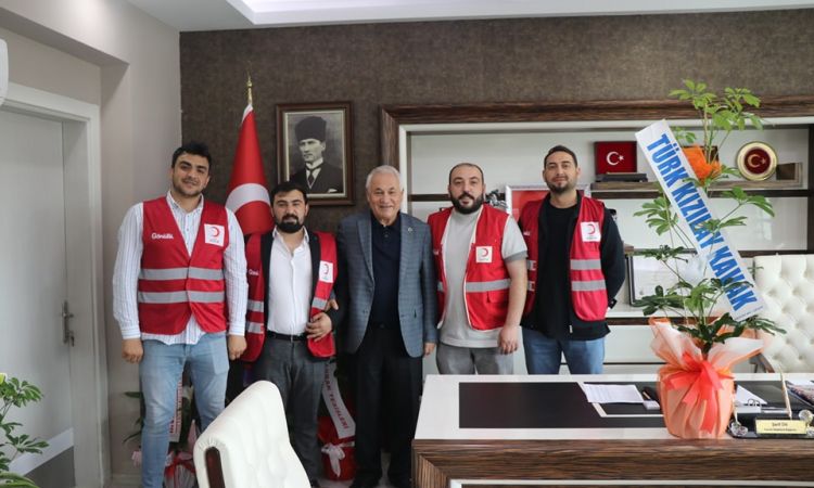 Türk Kızılay Kavak Temsilcileri Metehan Kıvrak, Yu...