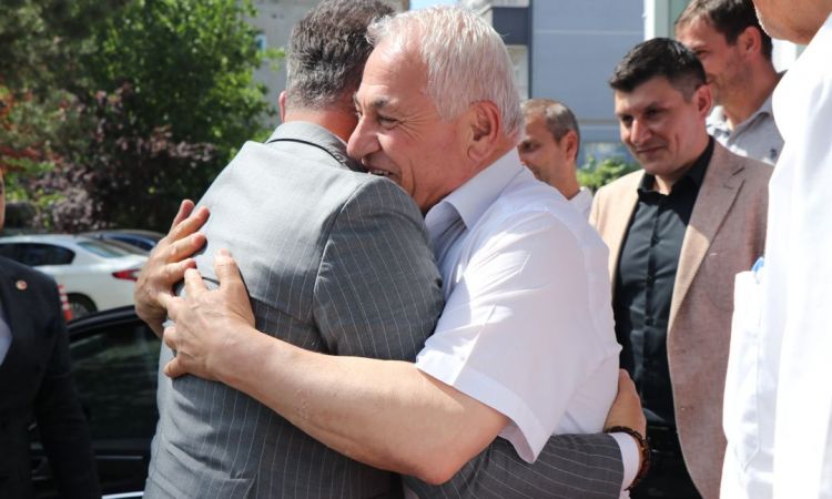 Hayırlı Olsun Ziyaretlerinde Bulunan Yeniden Refah...