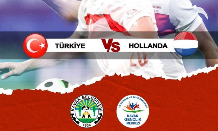 A Milli Futbol Takımımızı Desteklemek Için Meydanl...
