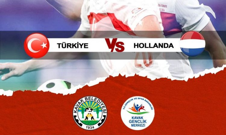 A Milli Futbol Takımımızı Desteklemek Için Meydanl...