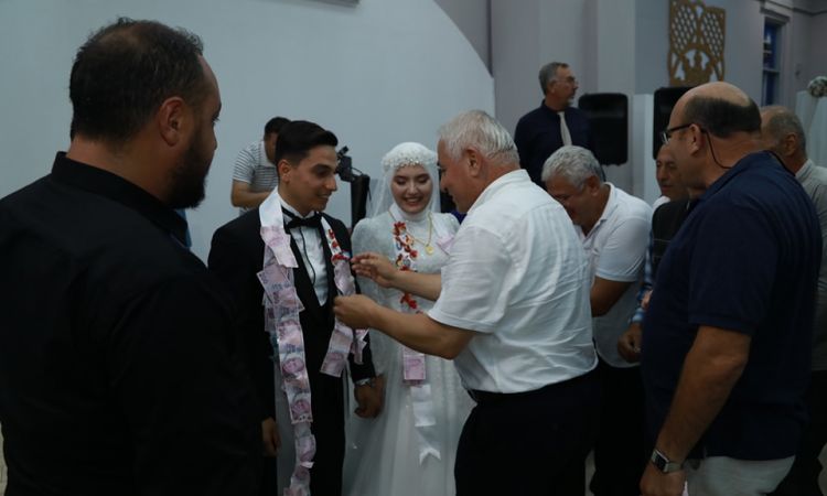 Yağmur Ve Necmettin Çiftimizin Kardelen Düğün Salo...