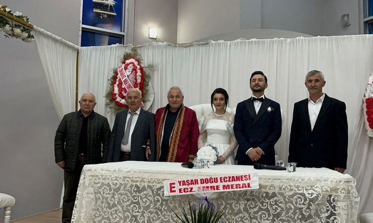 Şakir Kırış'ın Sevgili Kızı Çiğdem Ile Ekrem Kalel...