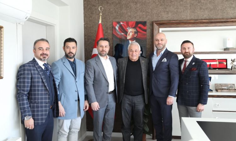 Coldwell Banker Park Gayrimenkul Ekibi, Özcan Selç...