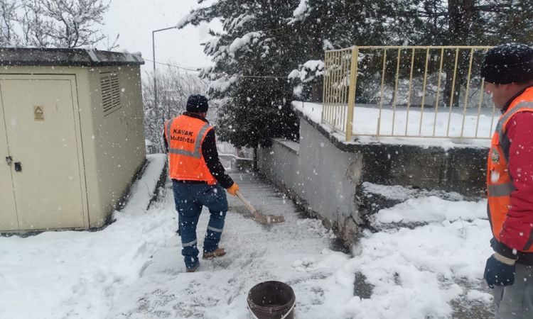 ❄️ Karla Mücadele Devam Ediyor! ❄️<br />
<br />
ek...