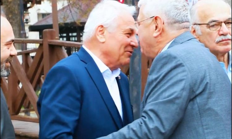 Mesai Arkadaşlarımın, Hemşehrilerimin, Aziz Millet...